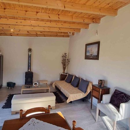 Teta'S Holiday Home Melíkia Esterno foto